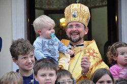 Адміністратор Патріаршої курії УГКЦ, зустрівся із вимушеними переселенцями зі Сходу України